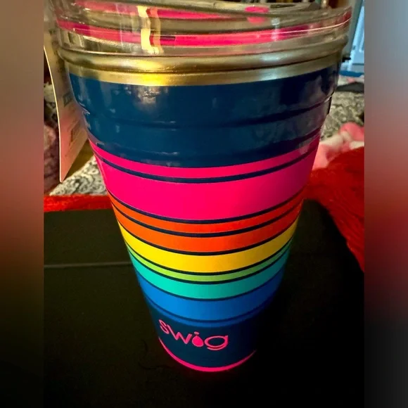Swig Party Solo Cup 24 Oz - New - Picture 1 of 4